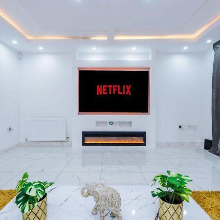 Luxury 3 Bedroom House Close To Manchester Center 외부 사진