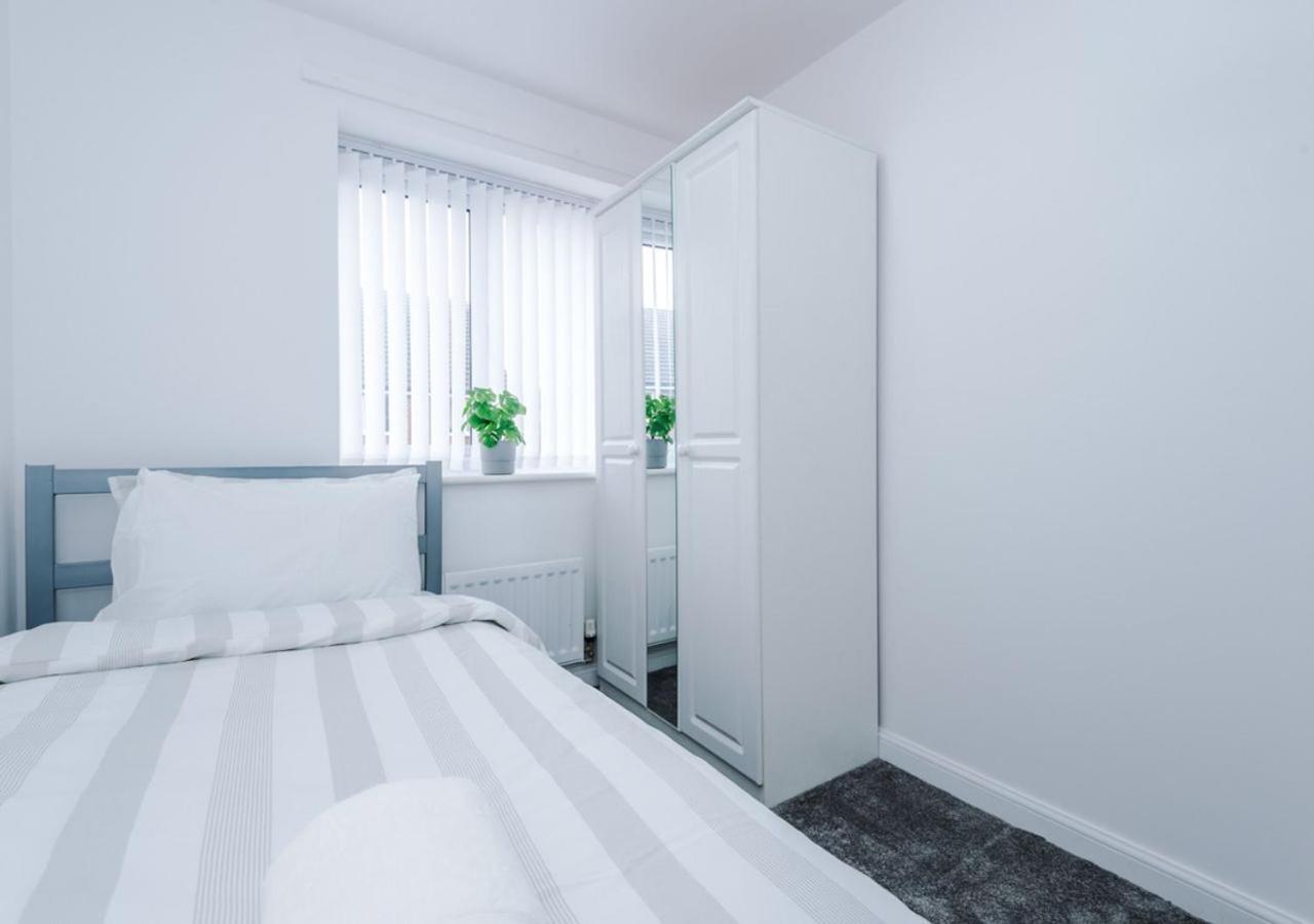 Luxury 3 Bedroom House Close To Manchester Center 외부 사진