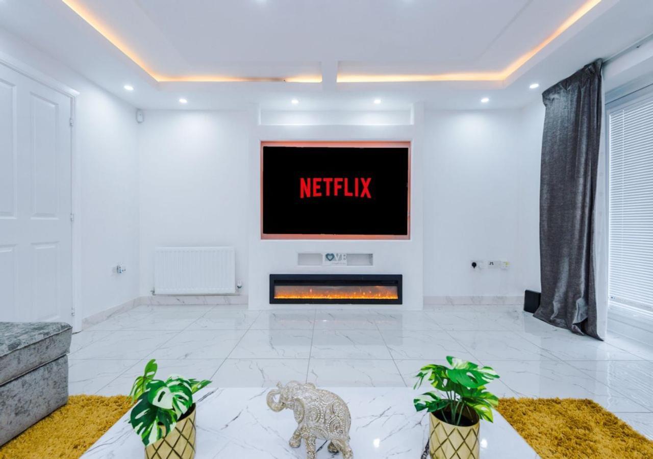 Luxury 3 Bedroom House Close To Manchester Center 외부 사진