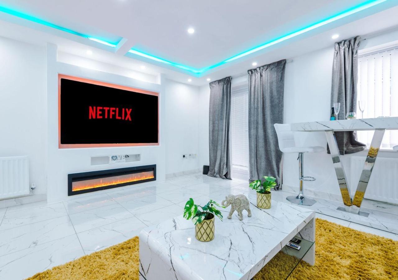 Luxury 3 Bedroom House Close To Manchester Center 외부 사진